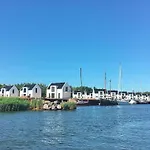 Am Yachthafen In Casa de Férias Peenemunde