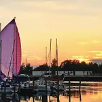 Am Yachthafen In * Peenemunde