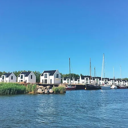 Am Yachthafen In Дом отдыха Пенемюнде