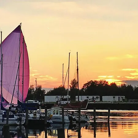 Am Yachthafen In * Peenemünde