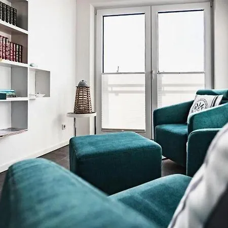 Am Yachthafen In بيت للعطل